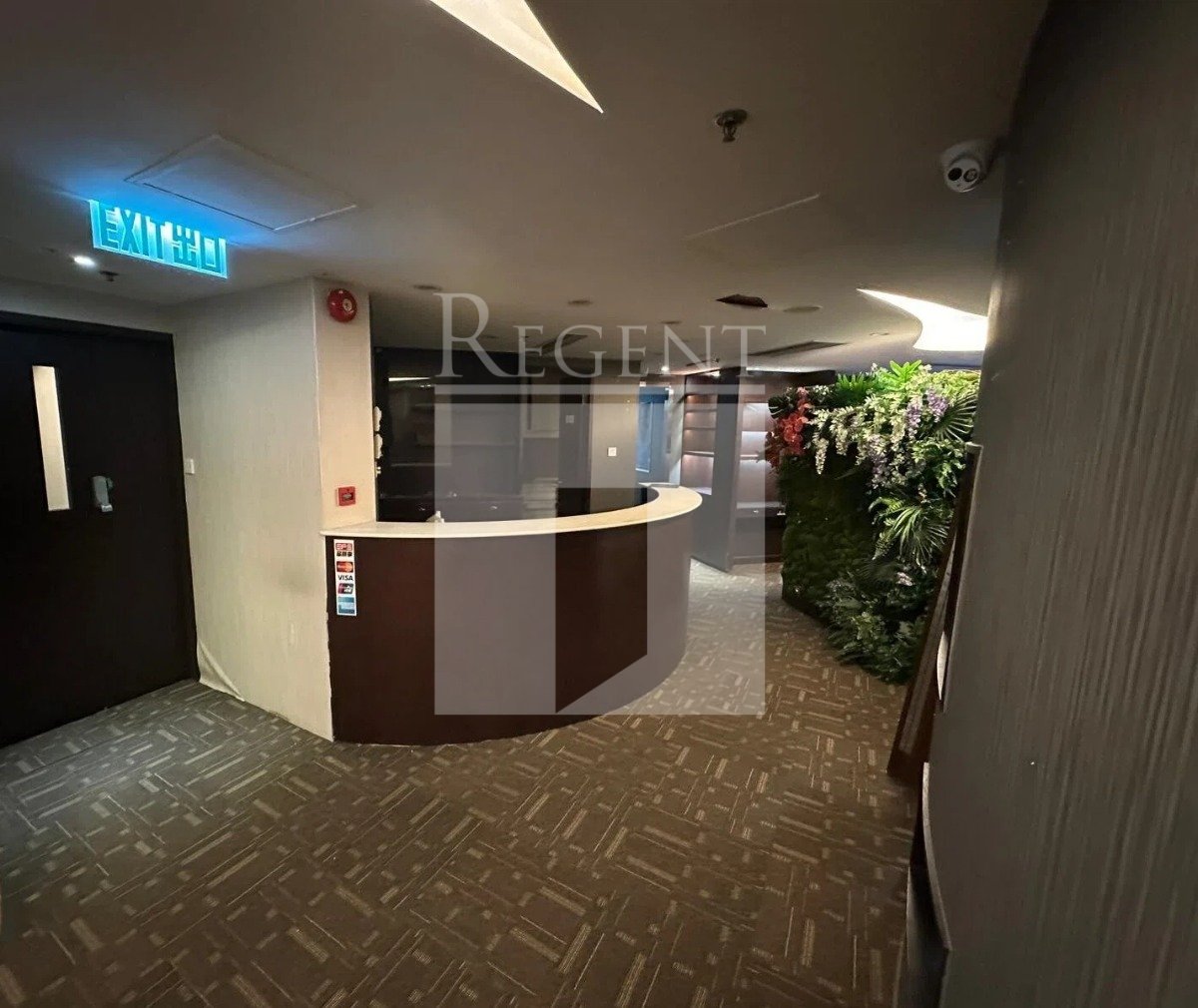 CENTURY SQUARE (世紀廣場)